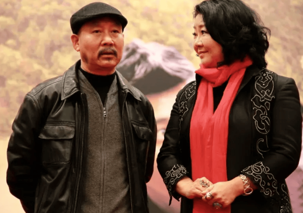 与青梅竹马妻子恩爱40年,儿子有才是他的骄傲_马少骅_演技_时候