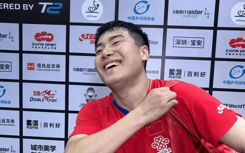 国乒名将梁靖崑:是男单冠军也是富二代,妻子是著名女星