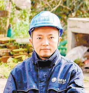 重庆8人上榜,为他们点赞_好人_何涛_荣誉