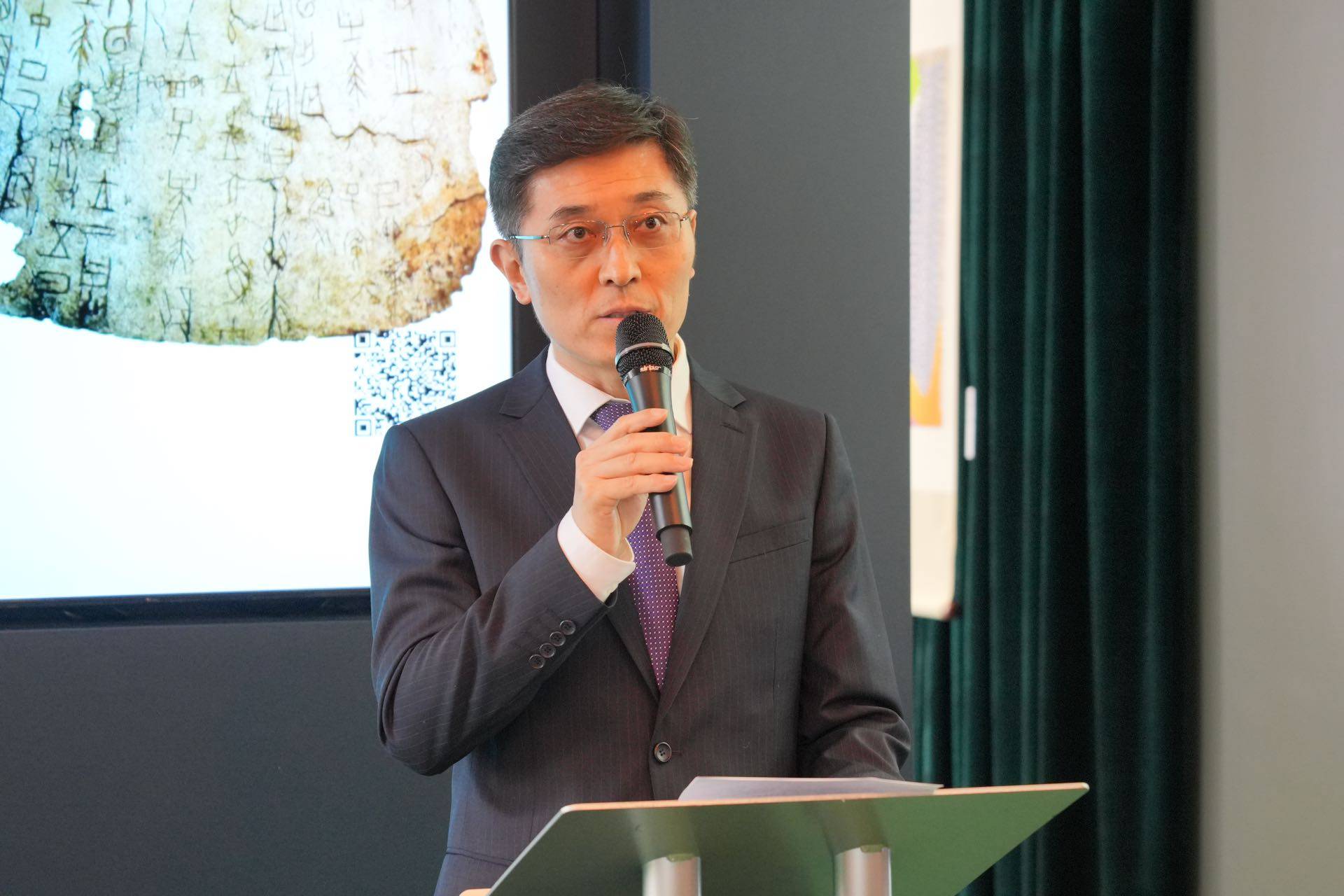 探寻汉字之美 "汉字演变"主题展览在伦敦开幕