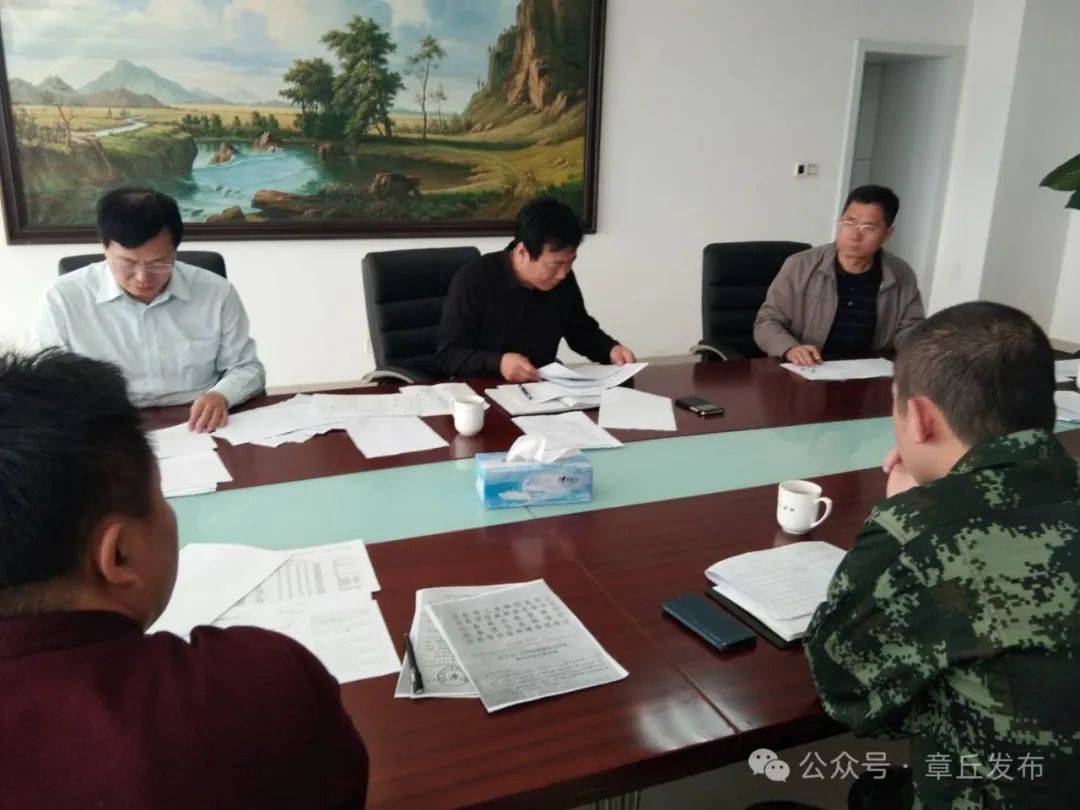 担当 服务干事解难题——记区民营经济发展中心体系建设部副主任程亮