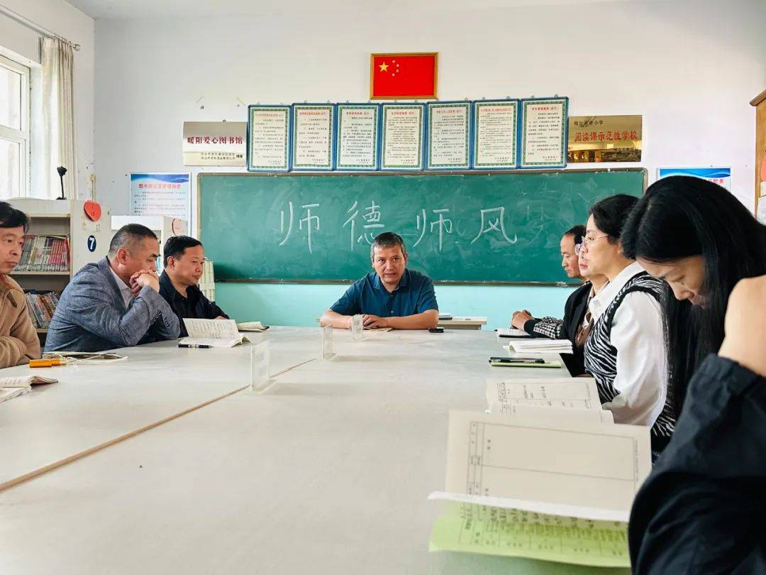 临西县预防控制中心携白地卫生院走进白地中学,向全体师生宣传疾病