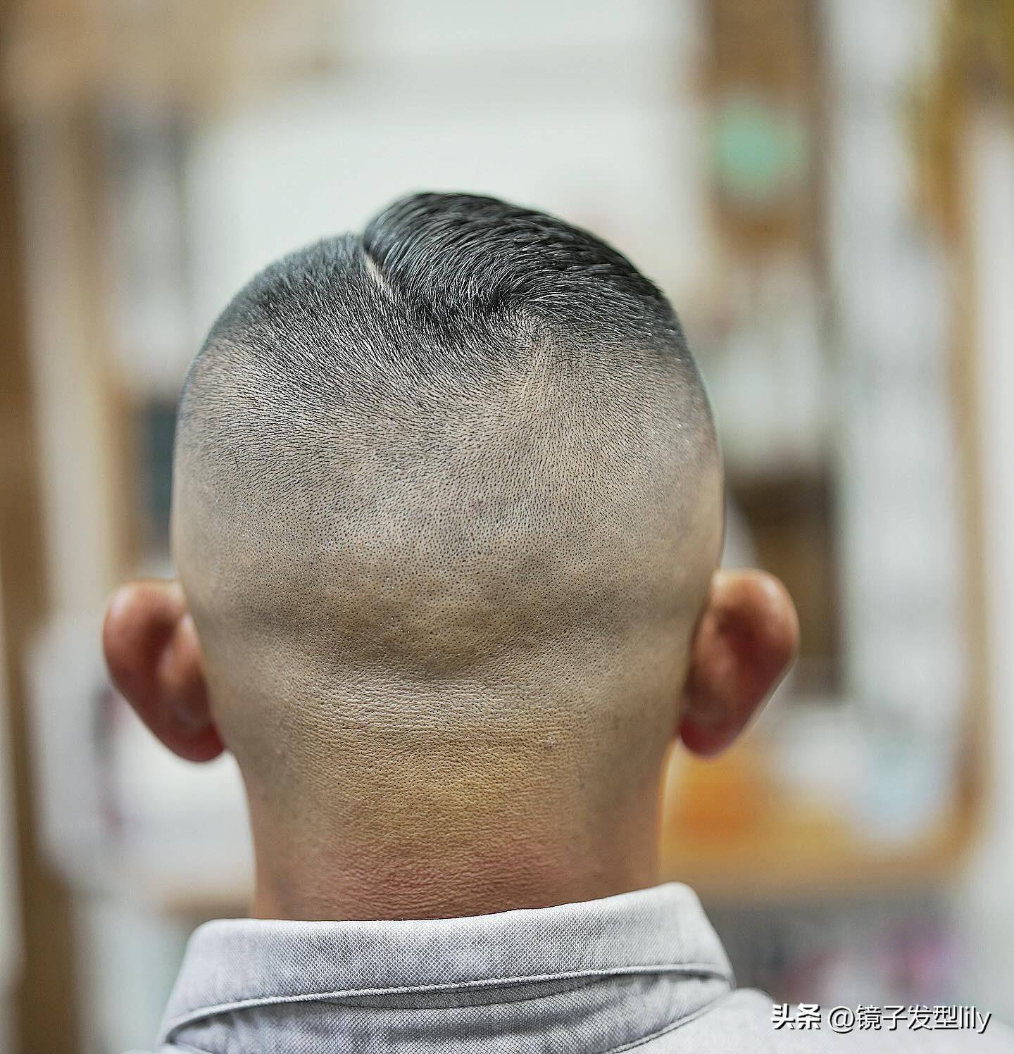 两侧铲短男发帅气利落与百变的新风尚