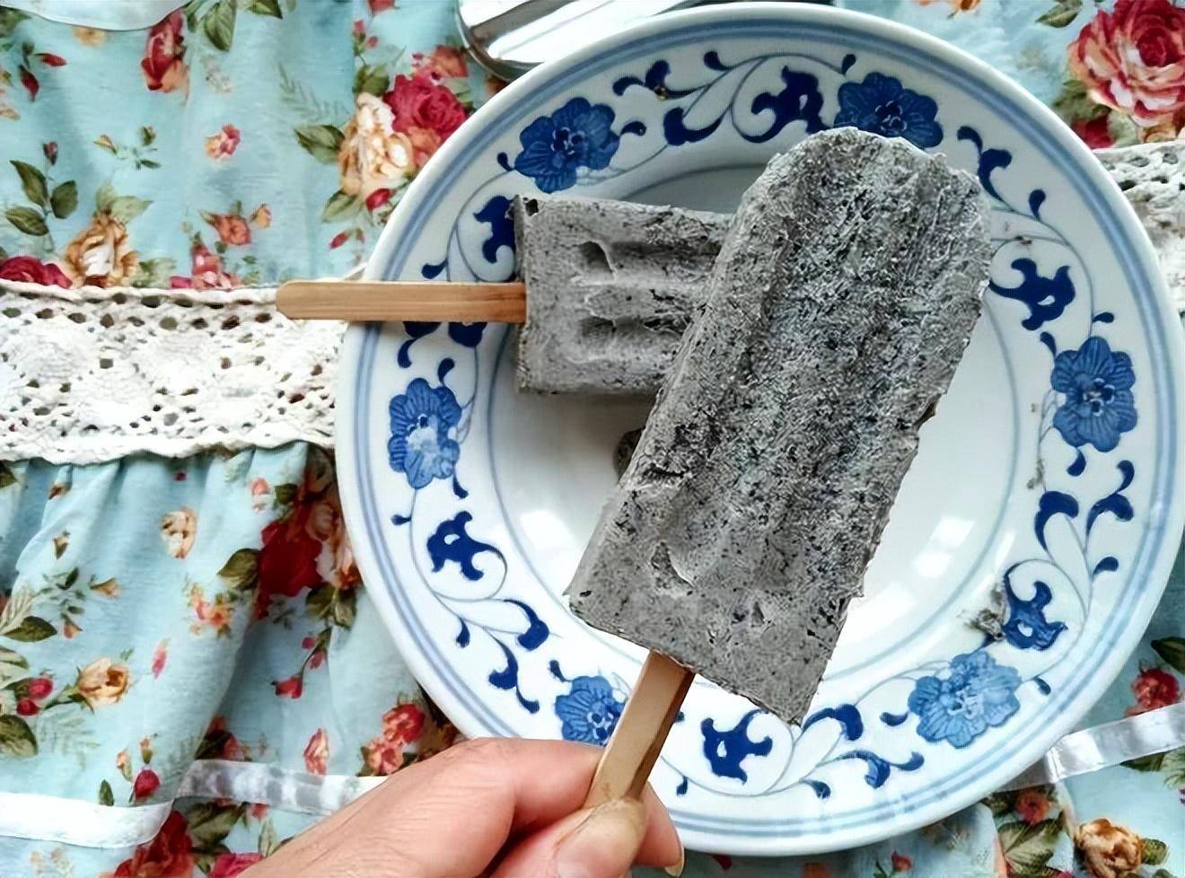 沈阳老铁的零食是啥?冷饮啊!_雪糕_东北_麻酱