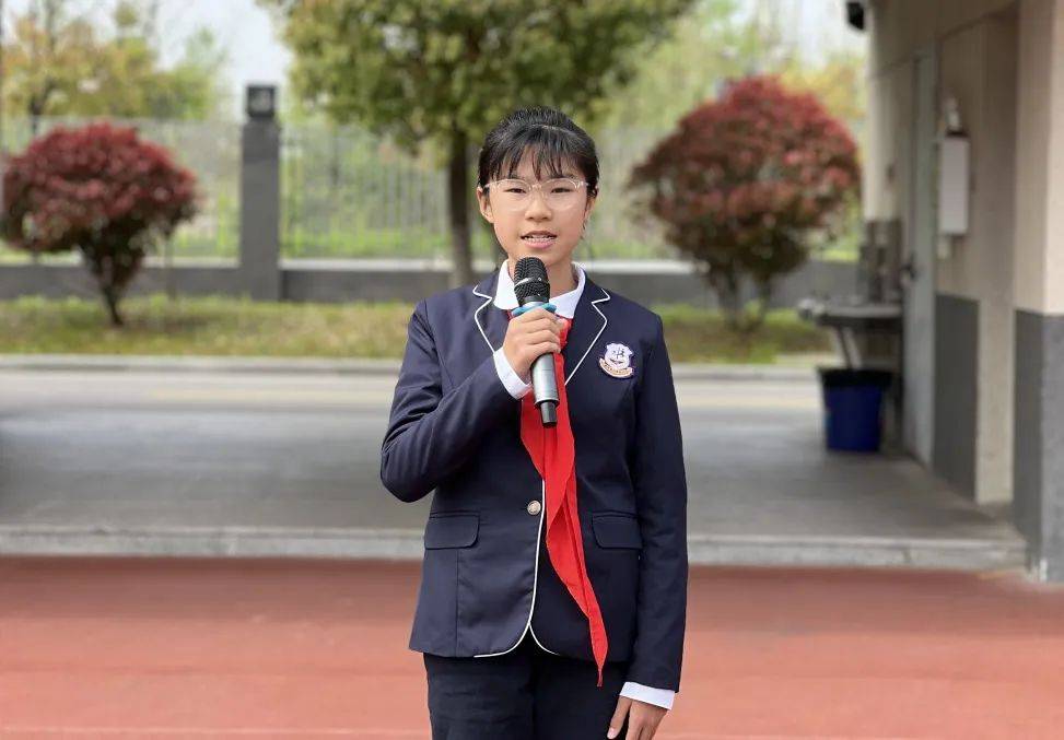 这是书人的传统学科节日,本届主题是"慧"玩数学,"阅"享成长,四大系列