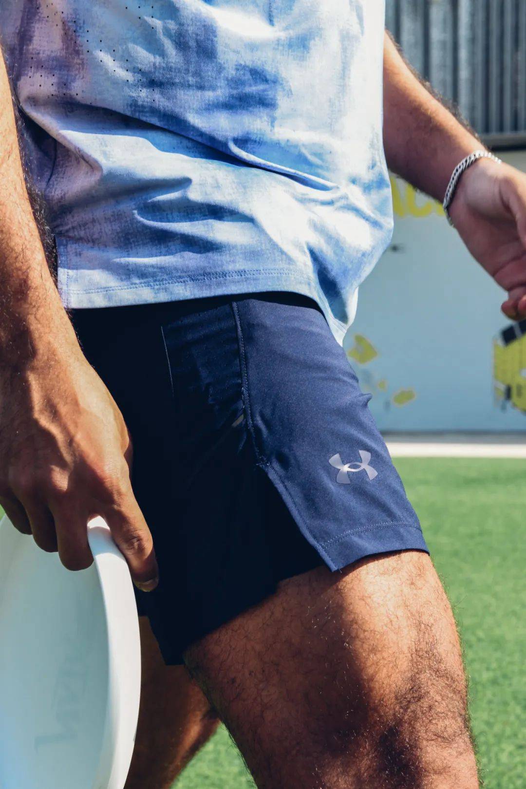 从爱好者到入选国家队,努尔在飞盘界「爆冷」出圈(文末福利)