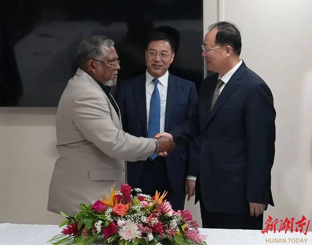 毛伟明率湖南省代表团访问巴巴多斯 稻香越重洋 湘技谱新篇