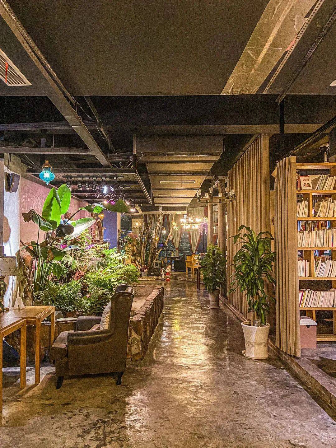 世界读书日,乐山这些高颜值书屋值得你打卡