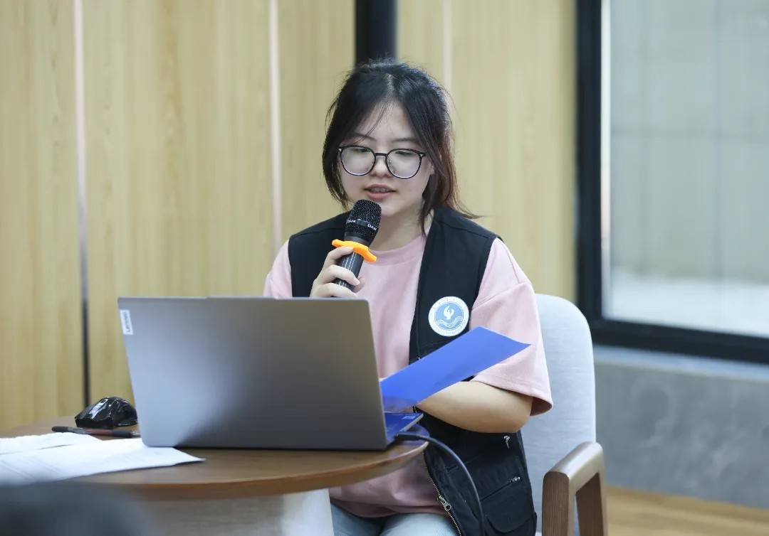 六师有个"黑马甲" 明湖河畔读书香