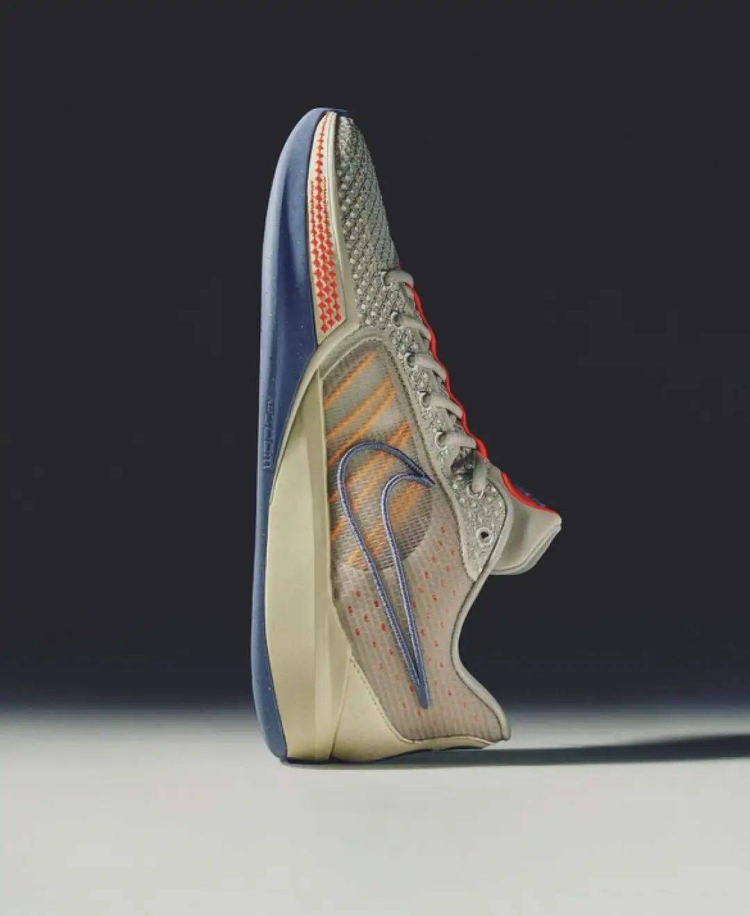 2022年中国女篮在世界杯夺得亚军,除了国家队的nike赞助和pe鞋款,各大