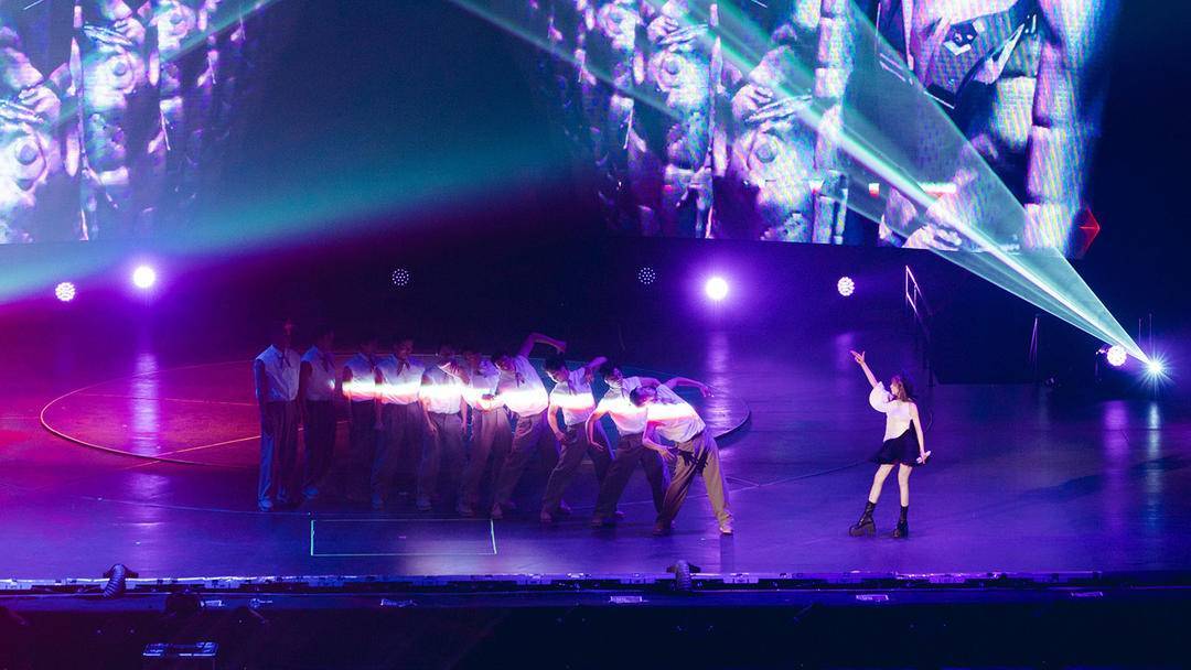 “王心凌模仿王心凌男孩”登热搜，王心凌巡演第二十城来到南京