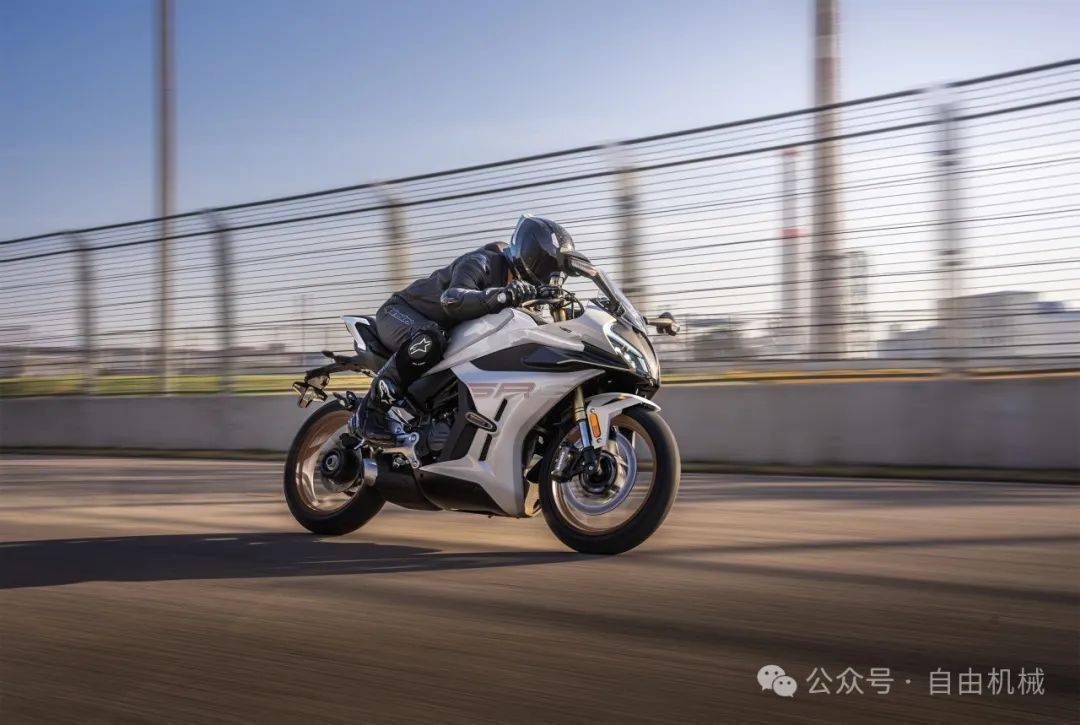 升级还降价！春风发布2024款450SR-S丨业界