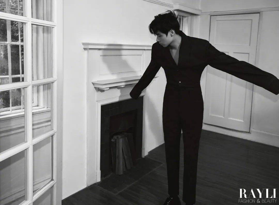 胡一天|一天新似一天