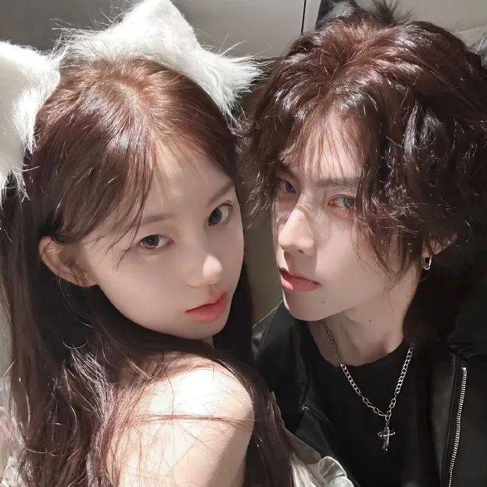 情头 | 提醒你该换新的情侣头像 676767