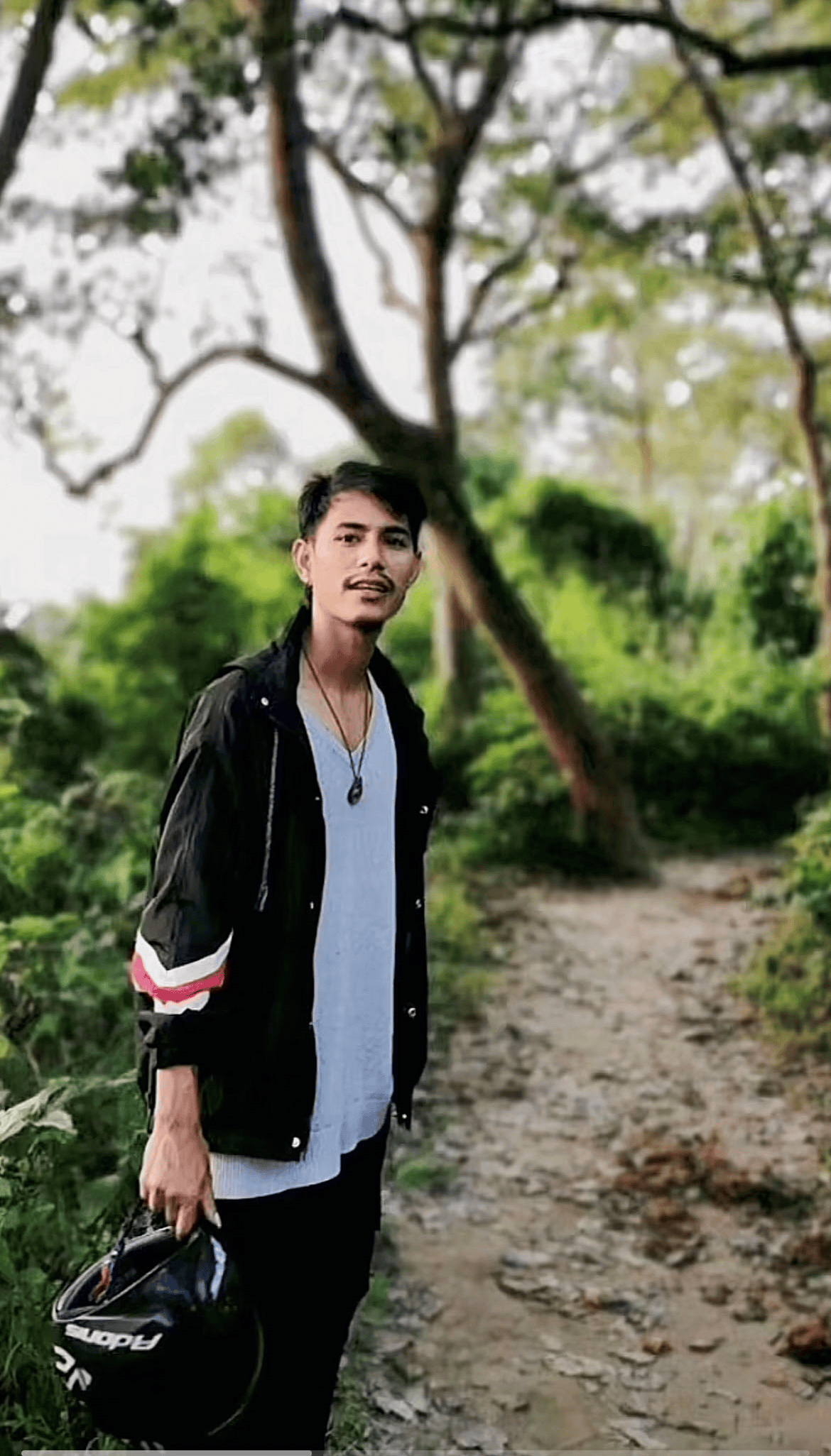 浙江二婚美女嫁小11岁尼泊尔帅哥被逼喝老公洗脚水如今后悔吗