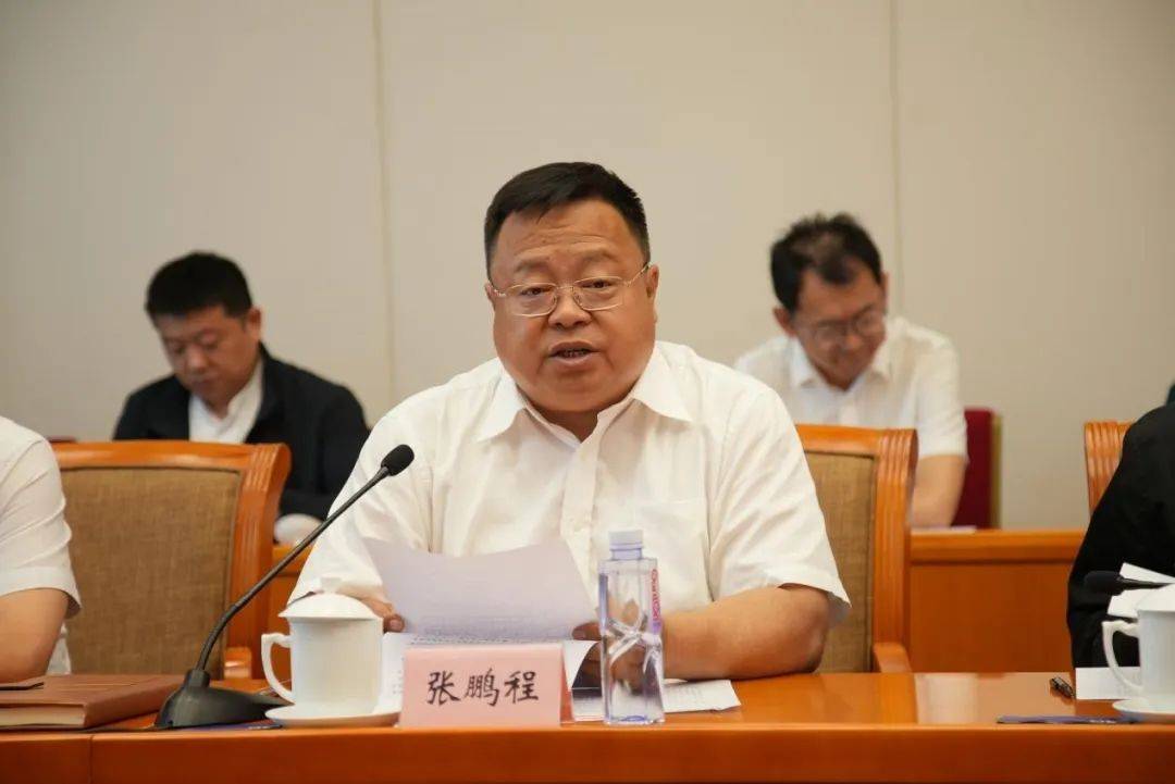 "蒙科聚"鄂尔多斯高新区未来产业高质量发展研讨会在京举行