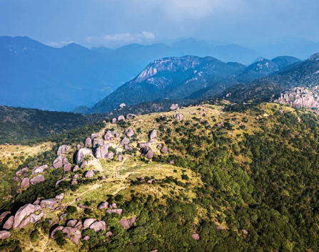 狗子脑,闽西第一高峰,坐落在世界a级自然保护区梅花山腹地,位于连城