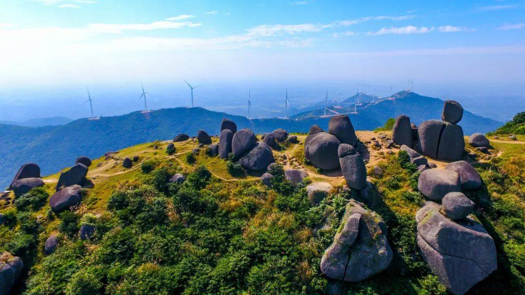 五皇山位于世界长寿之乡广西浦北县,是国家4a级旅游景区,国家地质公园