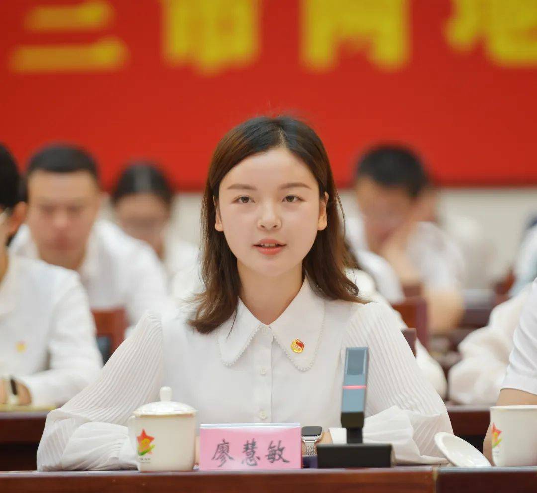 青春正当时四川老廖家风味食品有限公司运营总监廖慧敏作为一名返乡