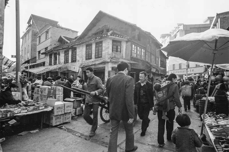 兴义老城老照片暨城市更新摄影展进行中