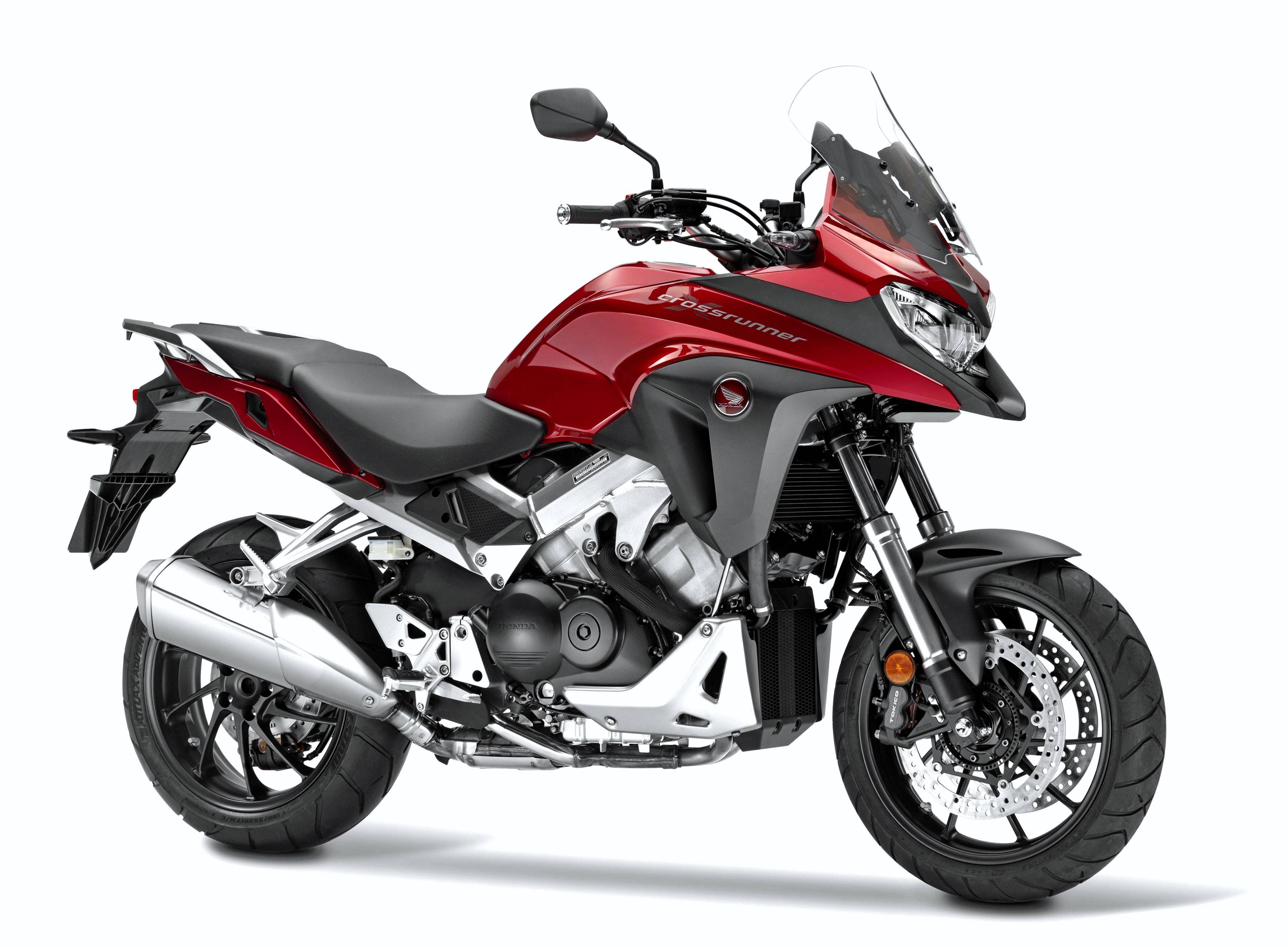 下面的图片,honda 2018 vfr800f interceptor(资料图片).