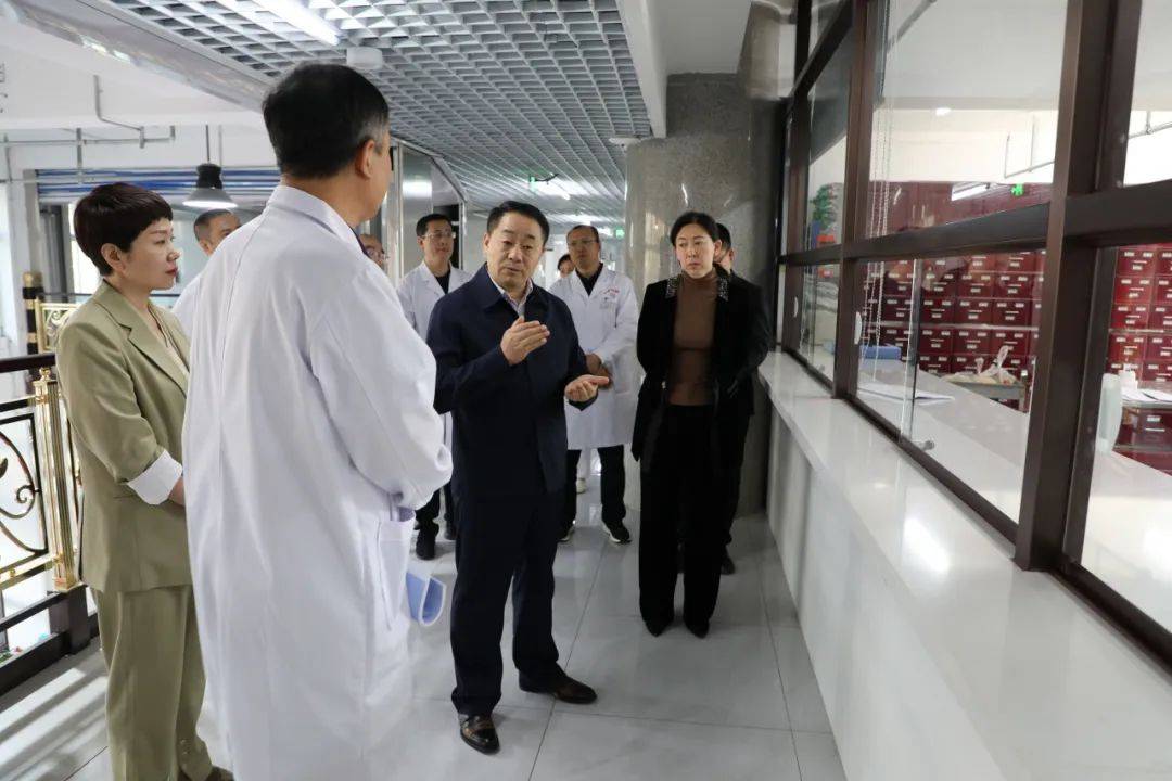 市卫健委党组书记 主任吴玉宝深入安达市医疗机构调研