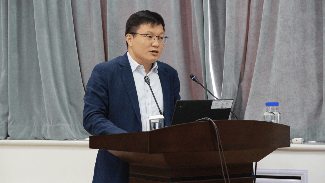 近日,龙慧公司召开智控plc新品发布会,公司经理,党委副书记,董事万江