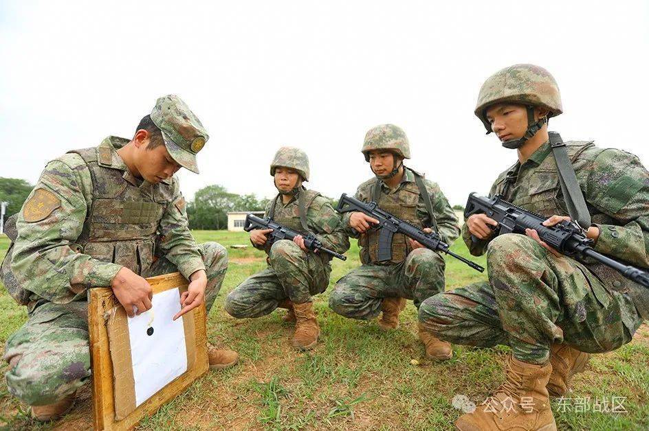 实弹射击,这个新兵班打出"全优" 2个满环