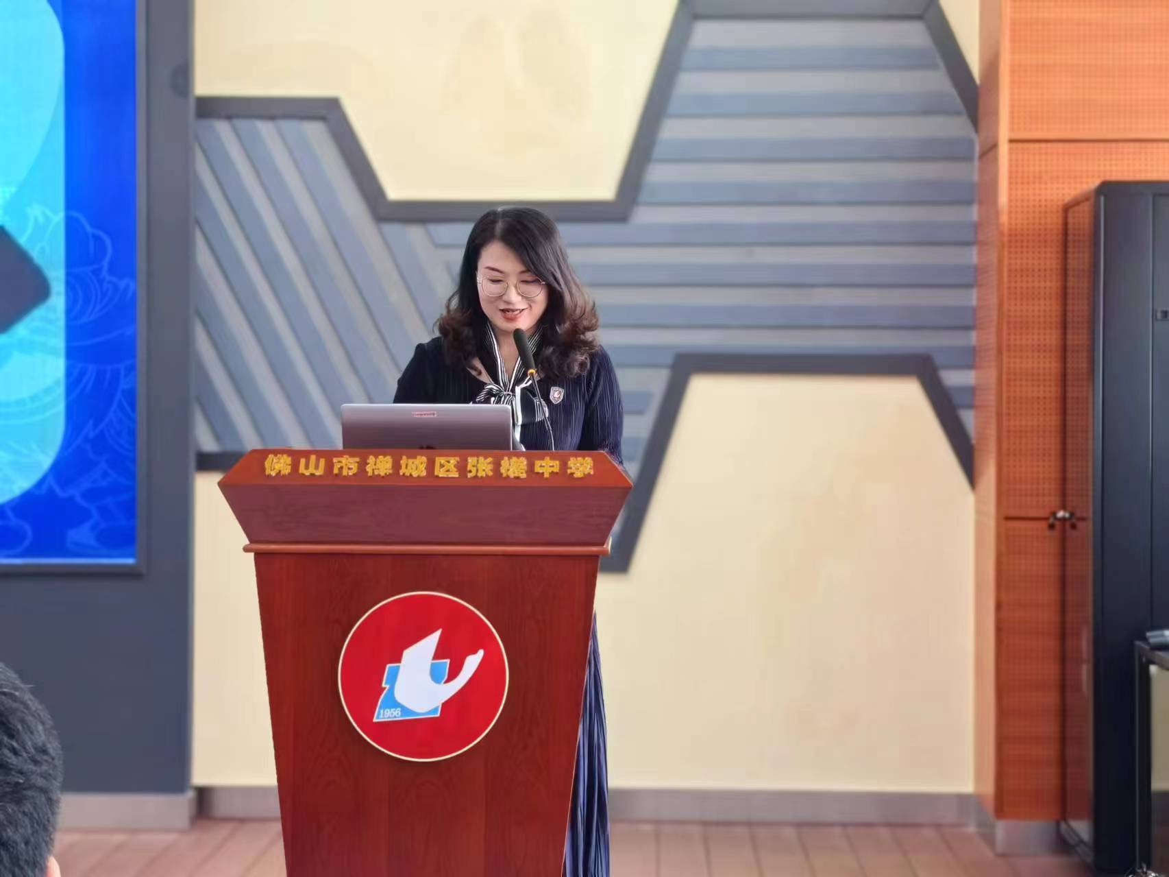 活动现场./禅城融媒摄像江金鸿摄改良的课堂,最终真正服务的是学生.