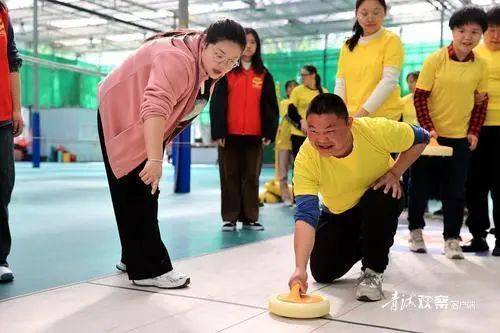 中国智协旱地冰壶比赛(青海站)在西宁成功举办
