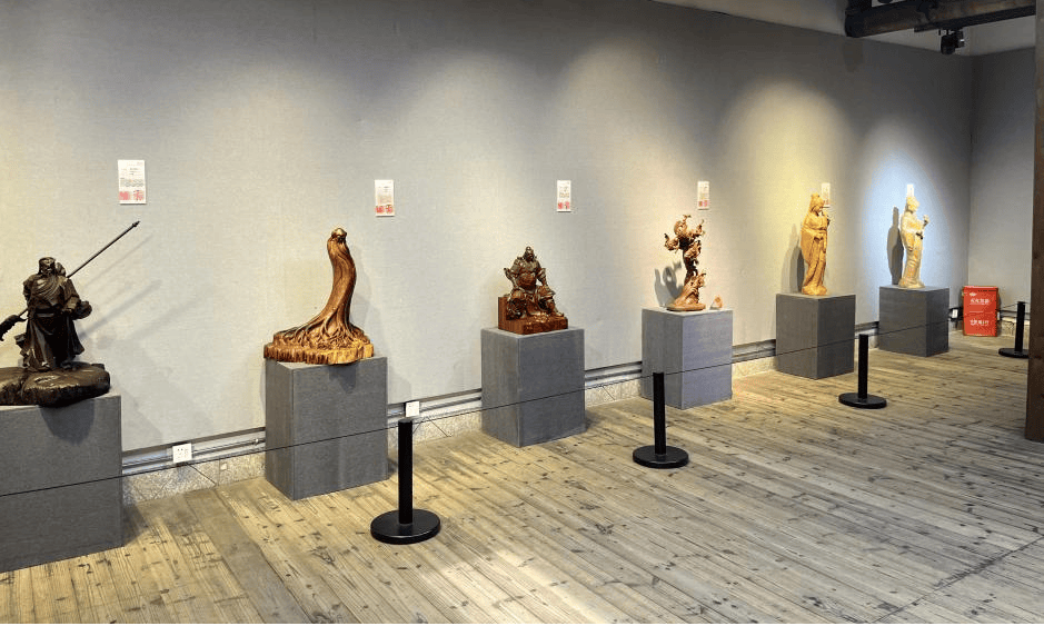 艺耀东南——福建历届中国工艺美术大师作品邀请展今日在海峡馆开幕