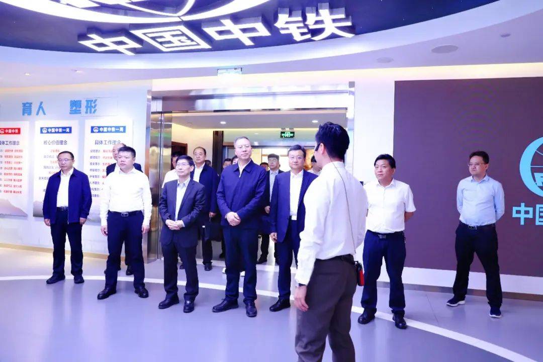 敦煌至红柳河铁路项目及敦煌物流基地项目签订投资合作框架协议_效益_