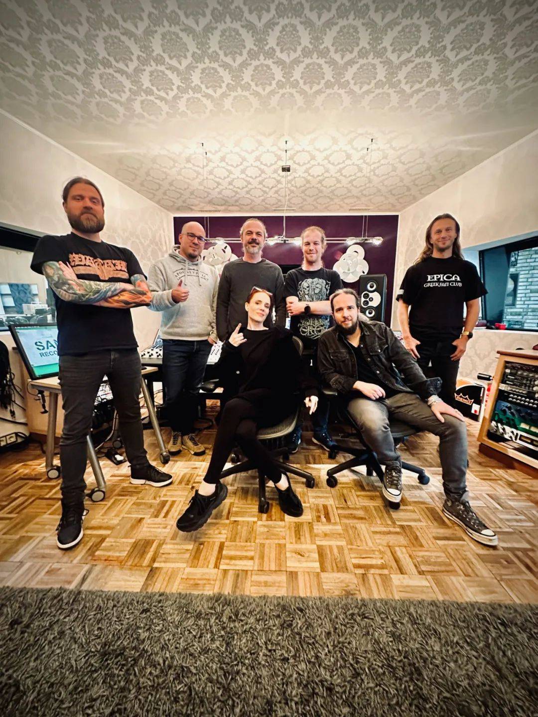 simone simons:我们都由星际物质组成