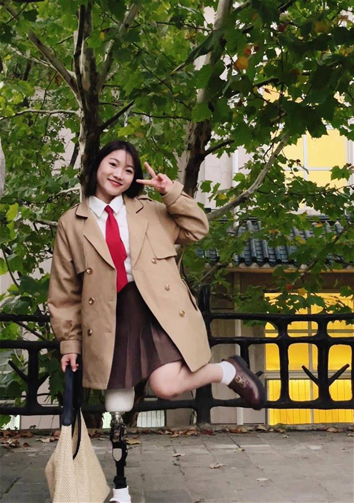 独腿,独肾,阳光女孩完成"专-本-硕"三级跳