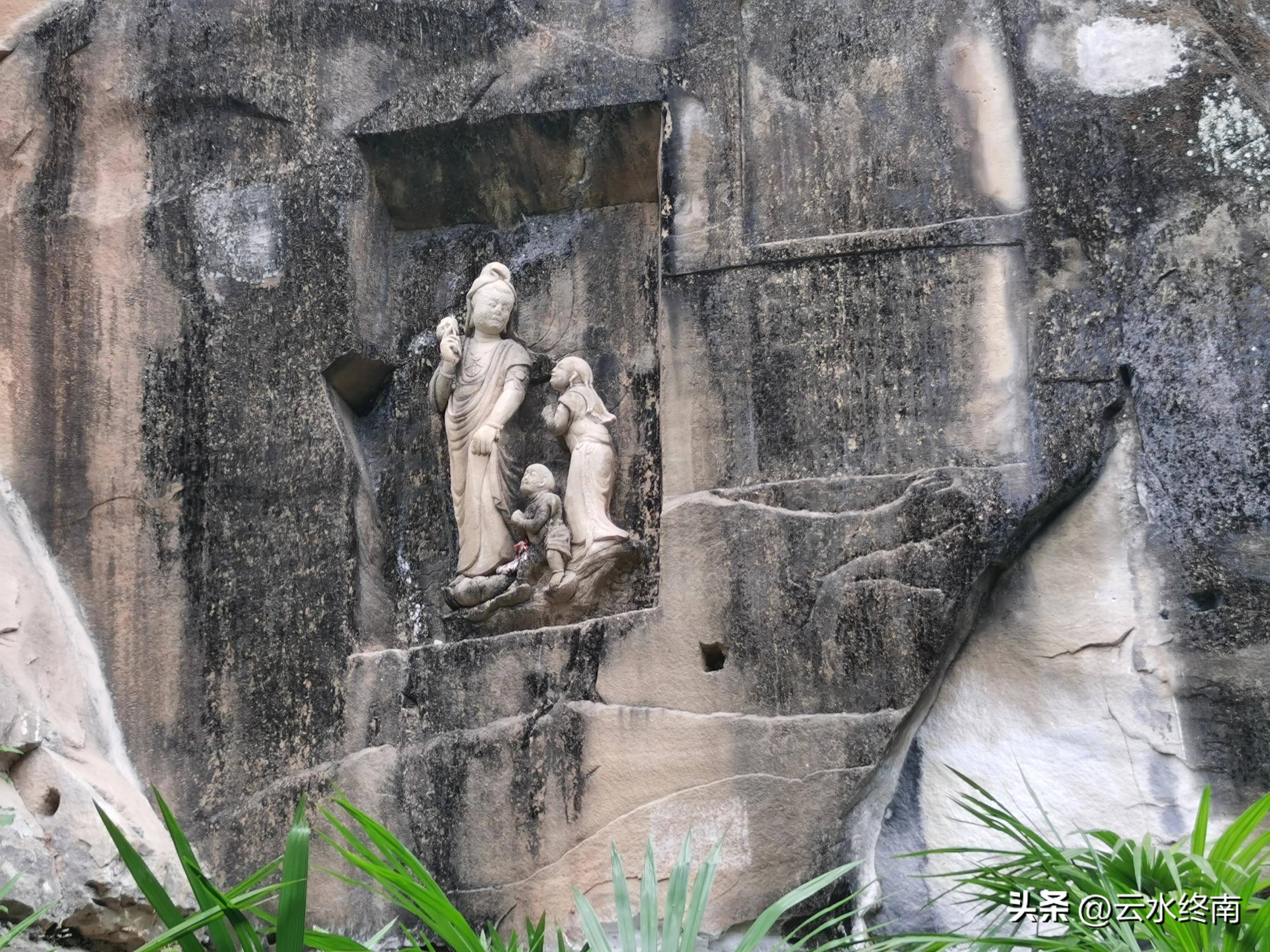 巴州秘境石窟,给你点儿颜色看看: 盛唐彩雕,惊艳千年,全国第一