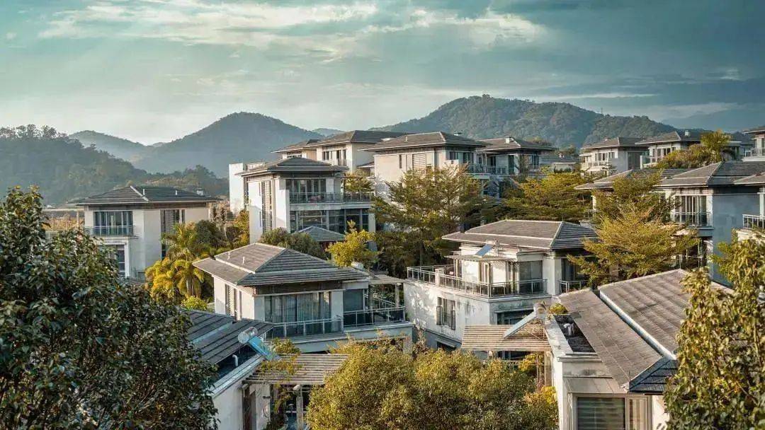 399元住亿城泉说酒店,含自助早餐,半山温泉 泳池