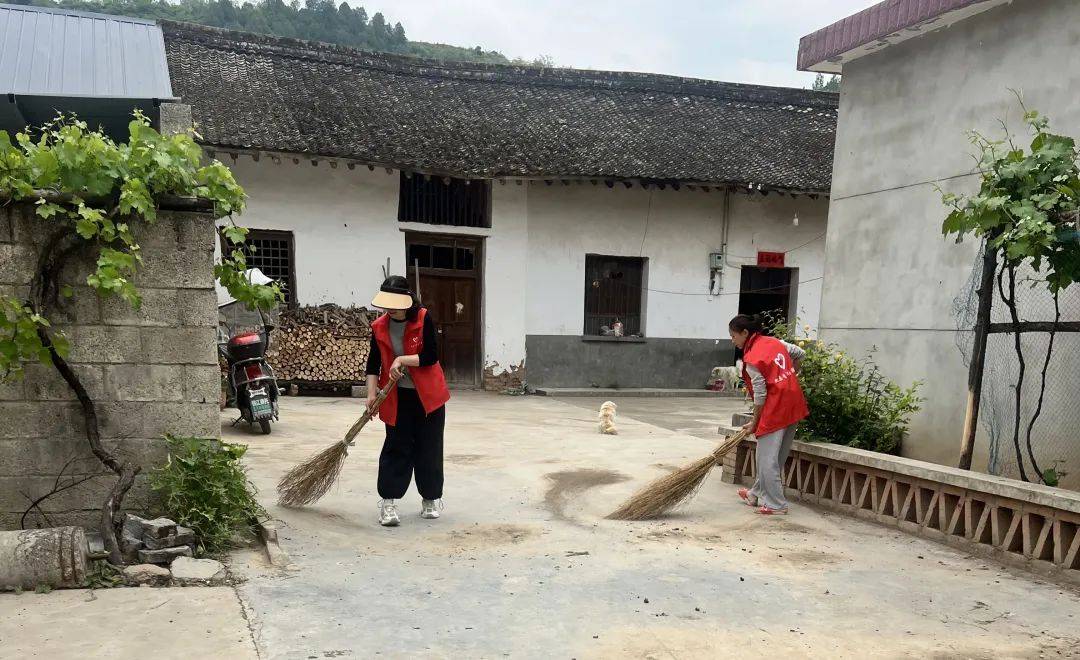 柳林镇团委高桥镇团委大河店镇团委泥阳镇团委6劳动实践教育为了践行"