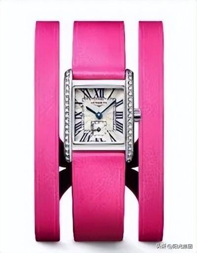 浪琴表 | 迷你黛绰维纳系列推出全新多彩圈表带腕表