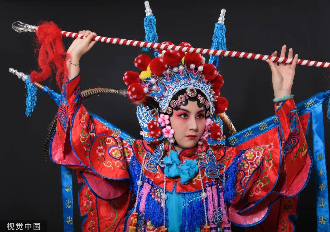 戏歌是否可以拉近观众与传统戏曲之间的距离？_音乐_争鸣_艺术