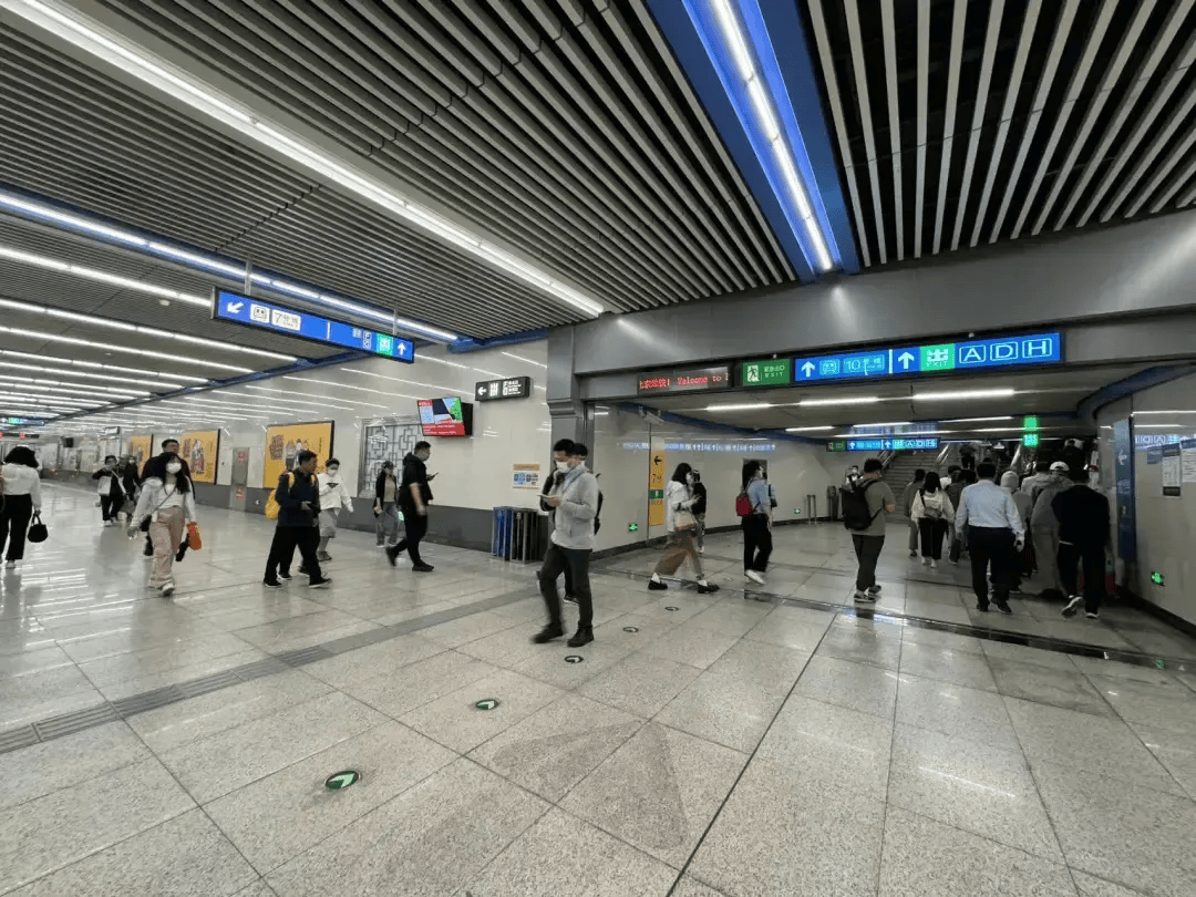 北京九龙山地铁站图片