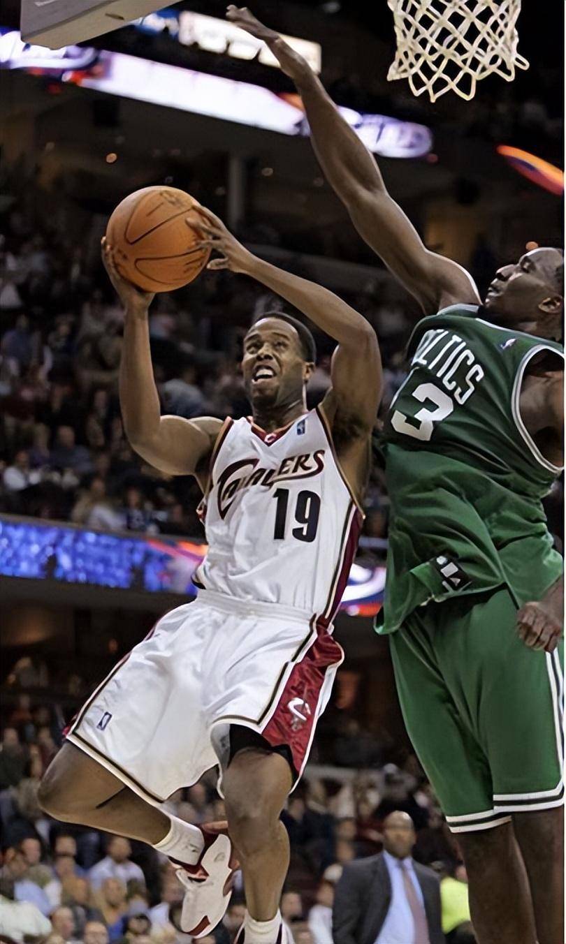 被nba耽误的喜剧大师,宇宙第一神射——达蒙-琼斯