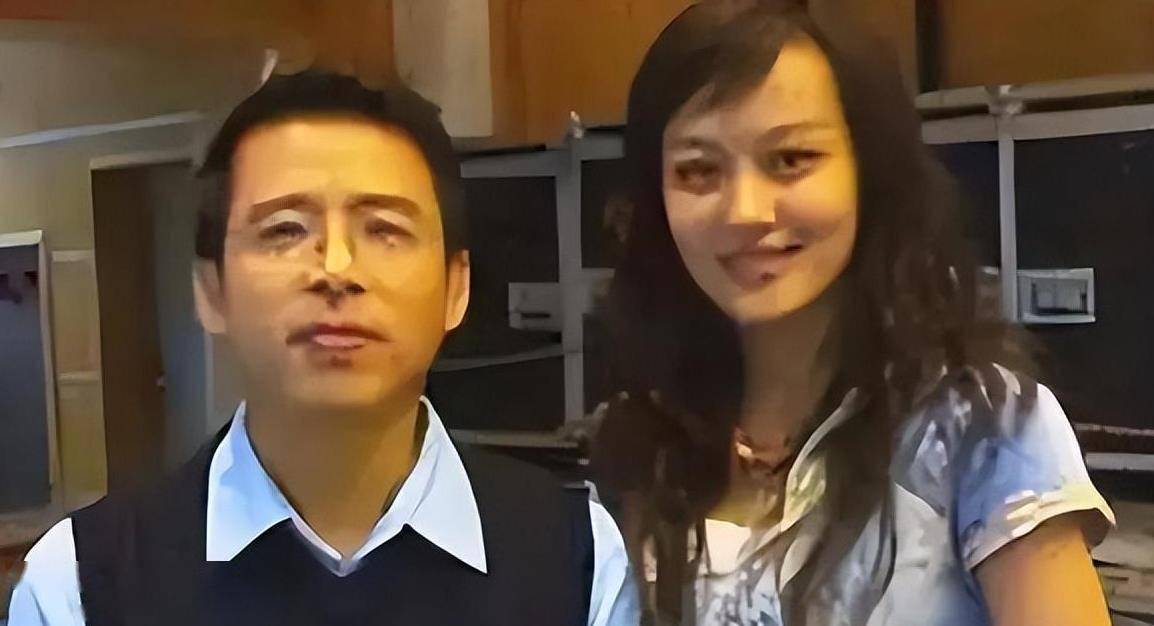 抹黑抗疫!央视名嘴阿丘却让中国向世界道歉,白岩松的痛批太解气