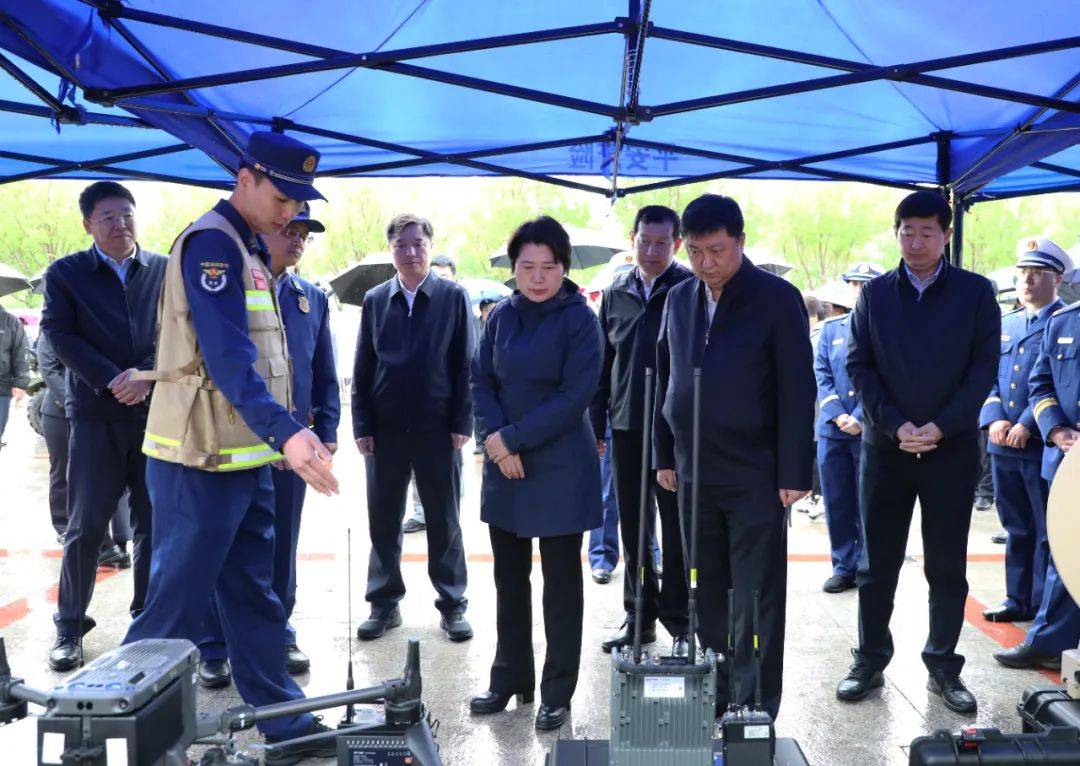 丛丽,王铁,马新辉,方东昕等市领导,省应急管理厅副厅长闫永军出席活动