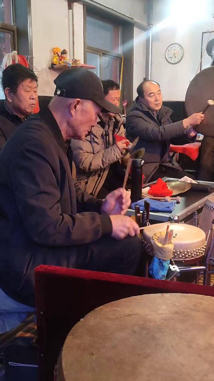 晋剧日月图伴奏丰富多彩的文化生活 传递戏曲文化
