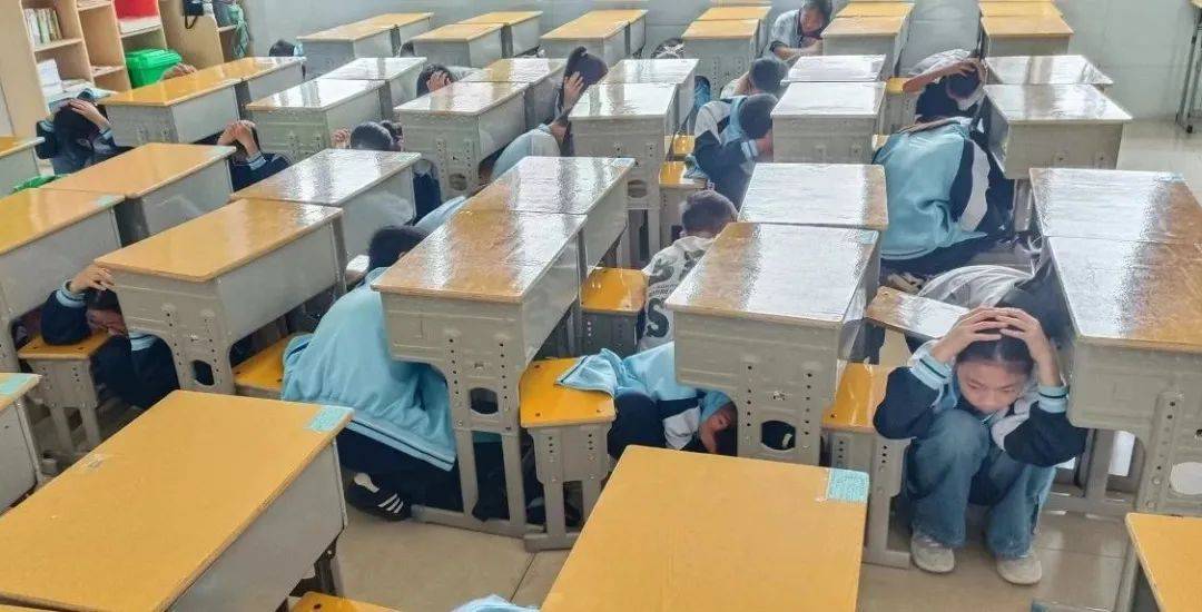 【沁彩校园秀】人人讲安全 个个会应急丨我市各学校开展防灾减灾主题