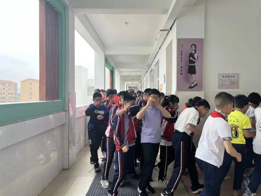 学校里面"着火"了!_青云谱区_师生_小学
