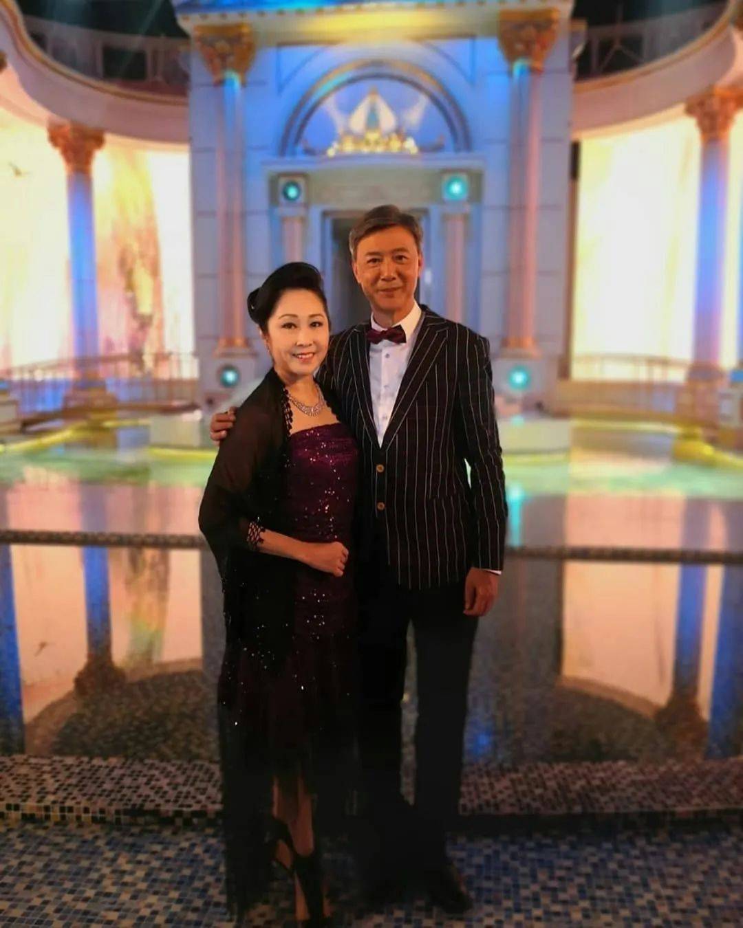 如今,陈荣峻与吴香伦依然相亲相爱,生活中充满了彼此的支持与理解.