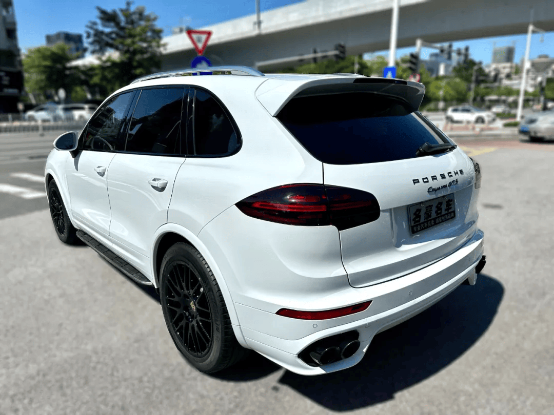 【特惠车型】保时捷卡宴gts:征服无边界,卡宴不惧挑战,尽显霸气之姿!