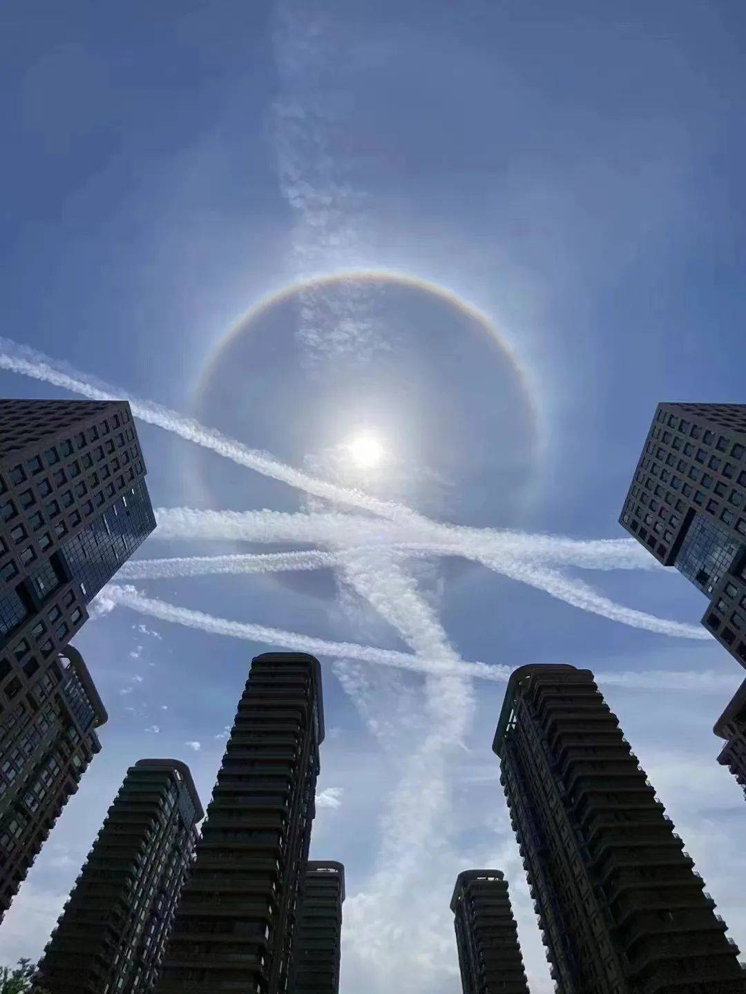 乐清天空惊现神奇一幕!有图有真相!