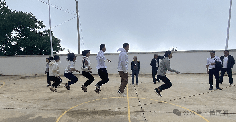 乐秋乡:运动一"夏" 趣味连连